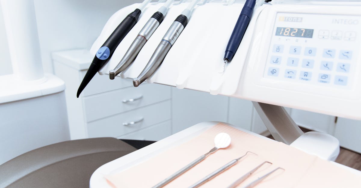 How much does a full set of dental implants cost in the US?