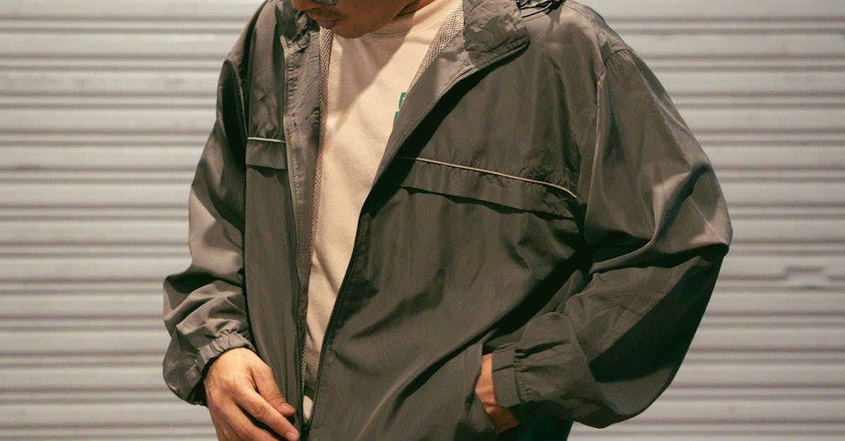 How deep are fitted wardrobes?