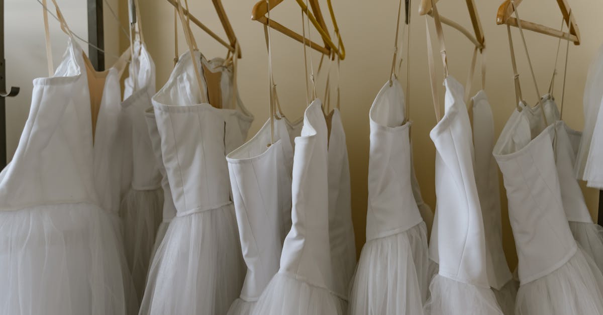 How much does it cost to install a built in wardrobe?