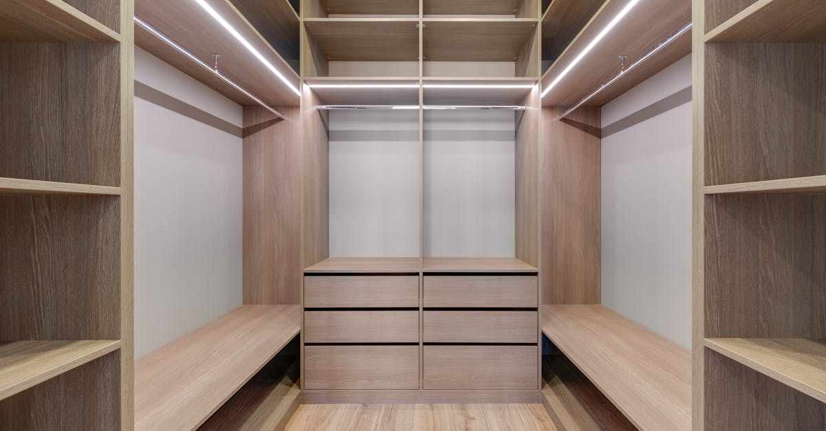 How to maximize storage in a walk-in wardrobe