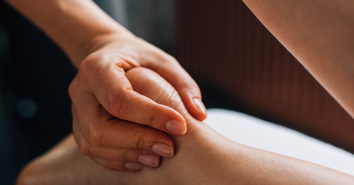 What happens during a couple's massage?