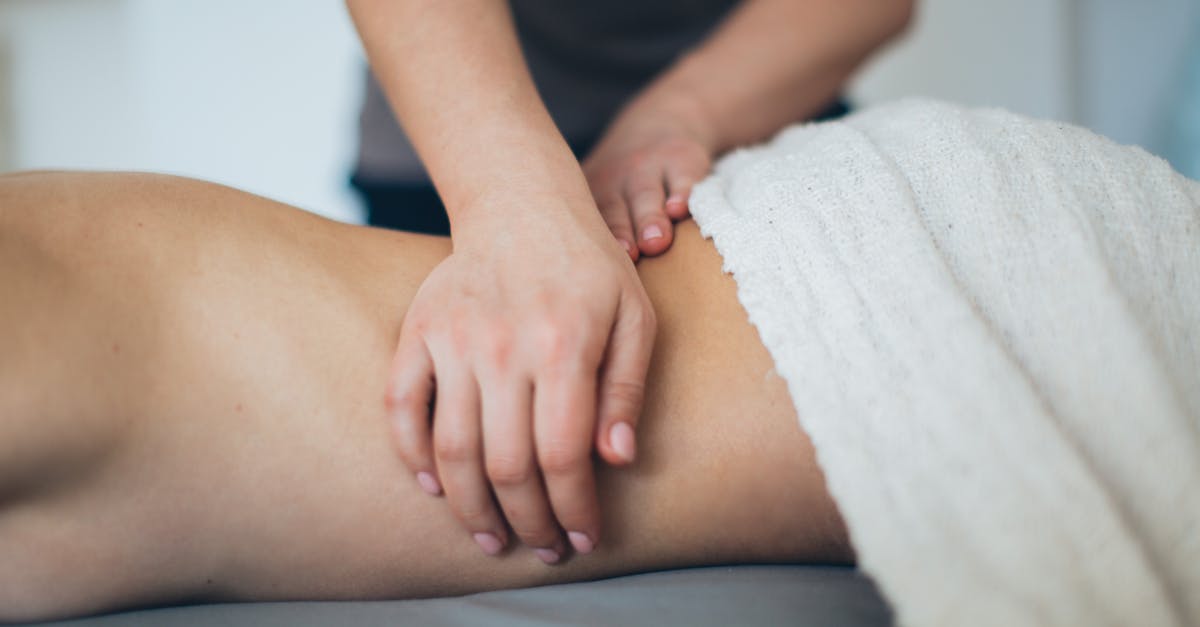 What is the difference between an RMT and a massage therapist Port Credit, Mississauga