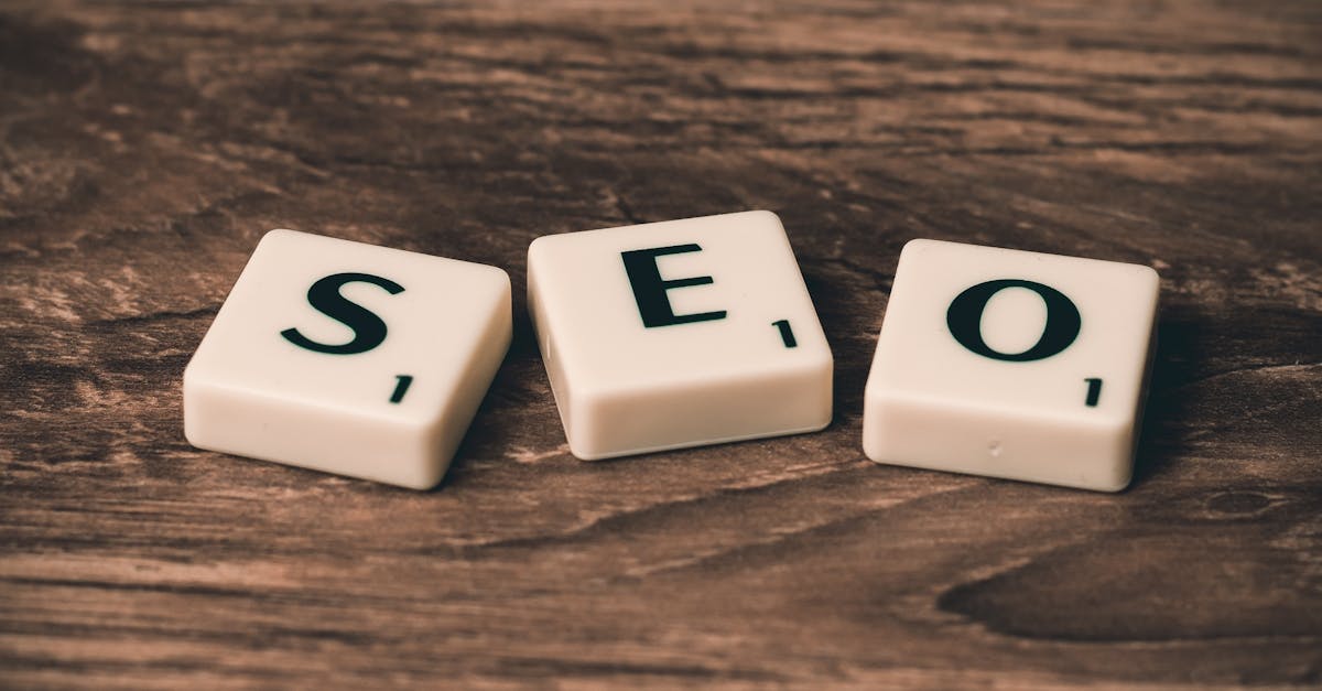 How do I find local SEO keywords?