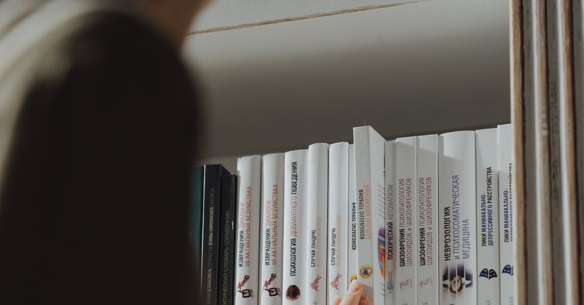 Incorporating Floating Shelves into Built-In Bookcases