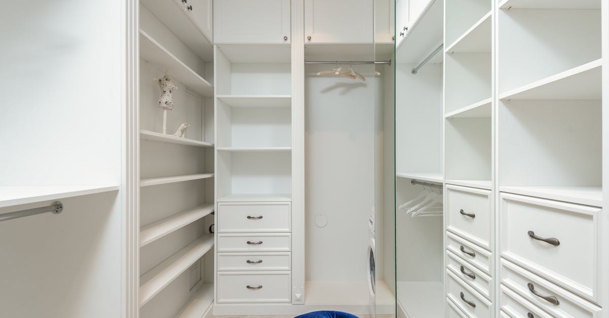 What Customization Options Are Available for Mirrored Wardrobes?